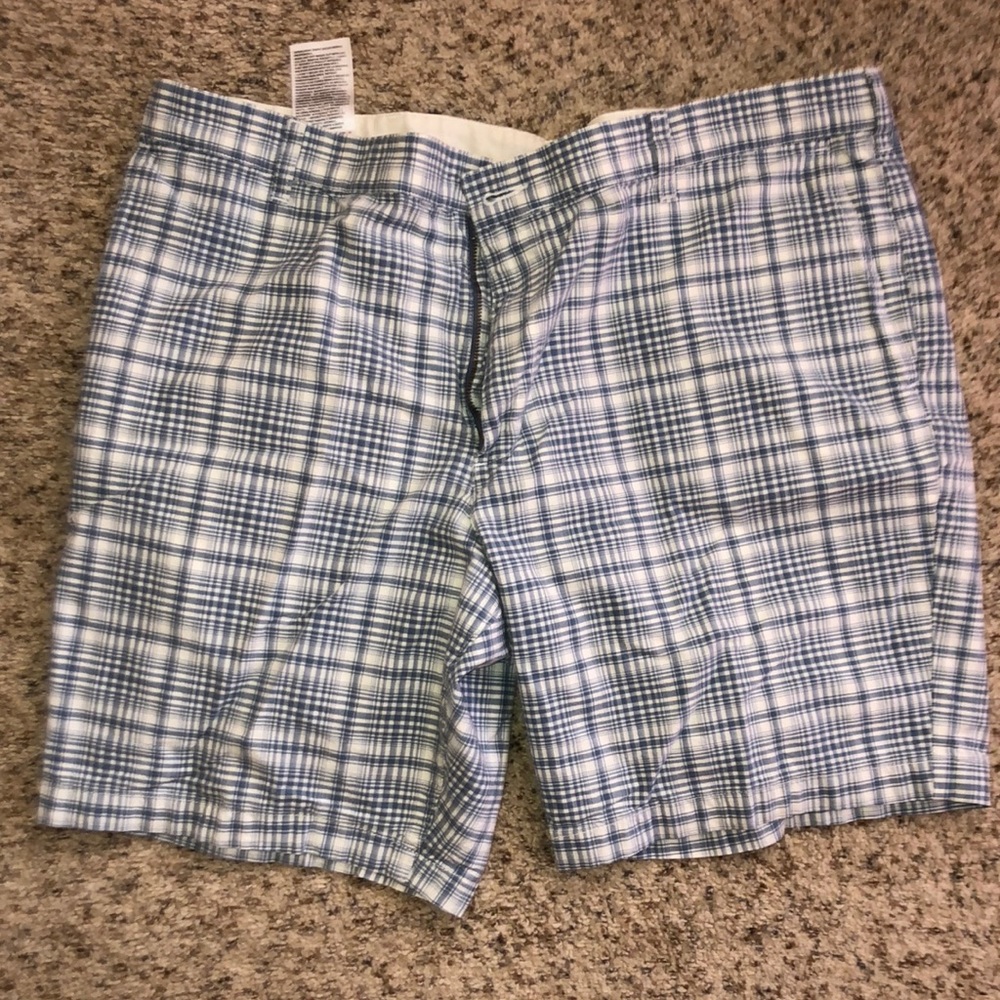 Dockers mens 40 waste shorts